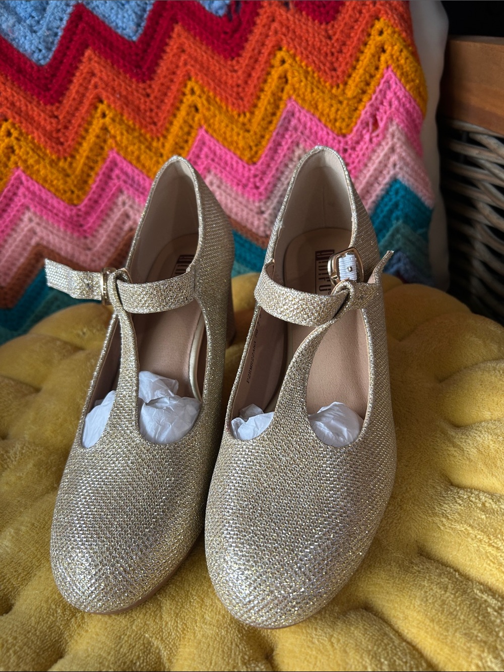 IDIFU Gold Glitter Mary Jane Heels